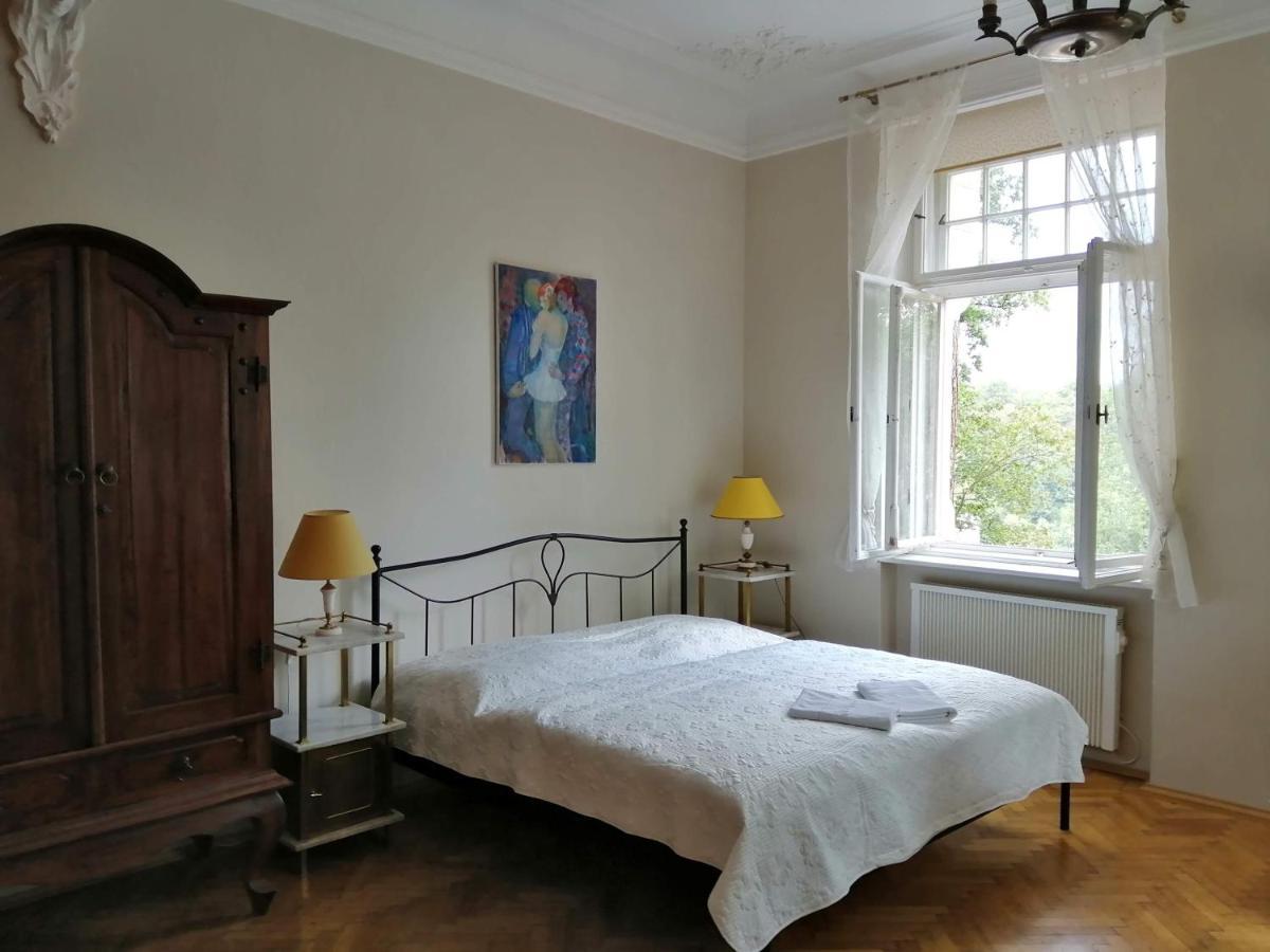Apartmany Vila Liberty カルロヴィ・ヴァリ エクステリア 写真
