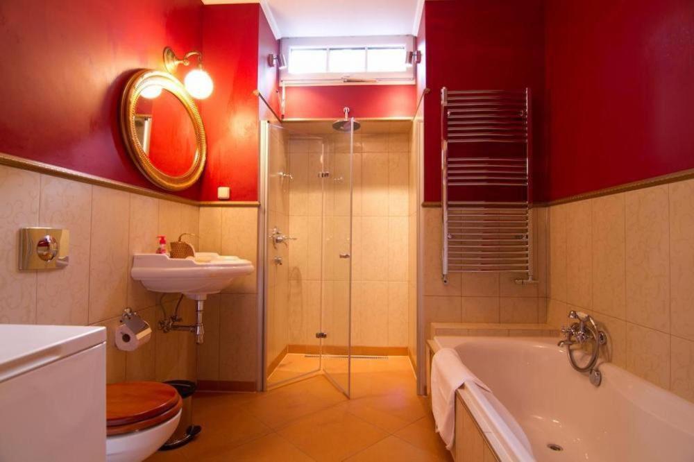 Apartmany Vila Liberty カルロヴィ・ヴァリ エクステリア 写真